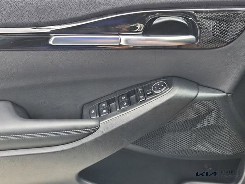 Certified 2025 Kia Seltos S FWD image 30