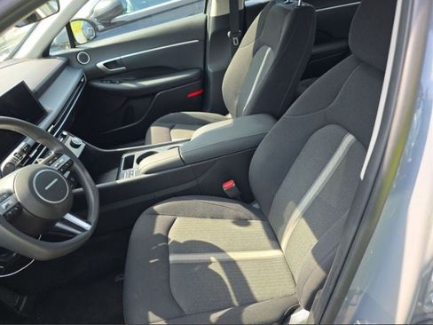 Used 2025 Hyundai Sonata SEL FWD image 3