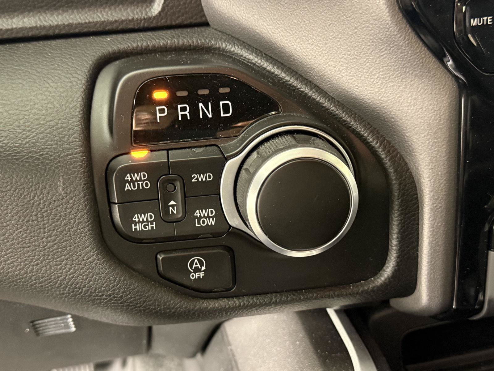 Used 2023 RAM 1500 Big Horn AWD/4WD image 18