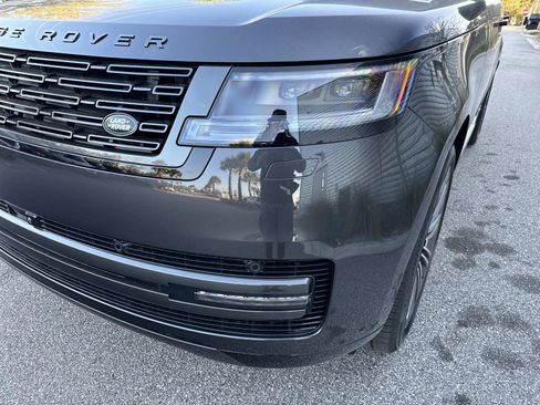 New 2026 Land Rover Range Rover SE image 9