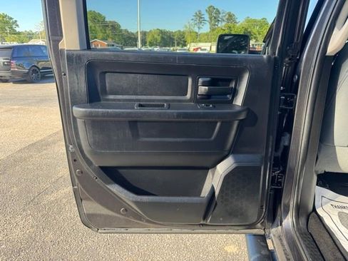 Used 2015 RAM 1500 Express image 13