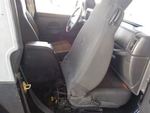 Used 2003 Jeep Wrangler Rubicon image 31