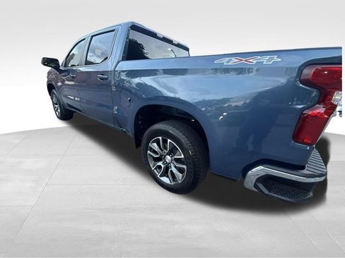 Used 2024 Chevrolet Silverado 1500 LT AWD/4WD image 3