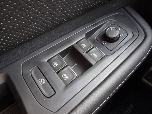 New 2025 Volkswagen Atlas Cross Sport SEL Premium R-Line image 23