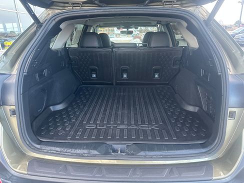 Used 2020 Subaru Outback Limited w/ Popular Package #2 image 12