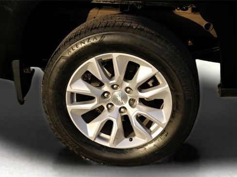 Used 2022 Chevrolet Silverado 1500 Custom w/ LPO, Dark Essentials Package image 8