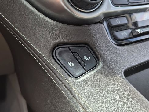 Used 2019 Chevrolet Tahoe LT AWD/4WD image 22