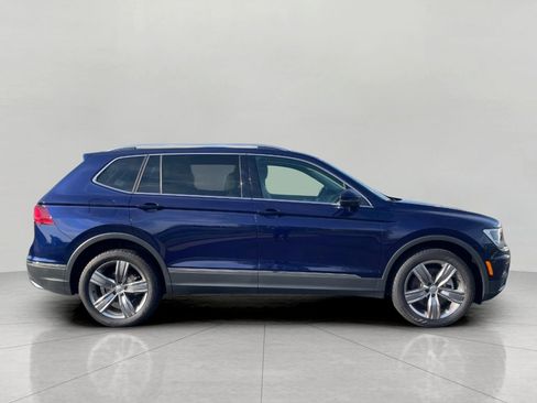 Used 2021 Volkswagen Tiguan SEL AWD/4WD image 38
