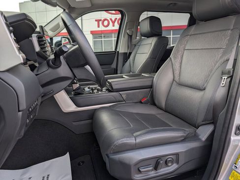 Used 2023 Toyota Tundra Limited w/ Power Package image 7