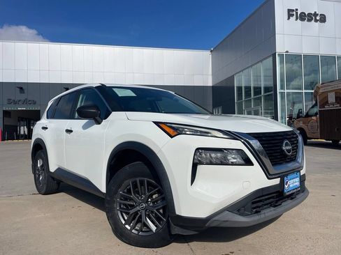 Certified 2023 Nissan Rogue S FWD image 1
