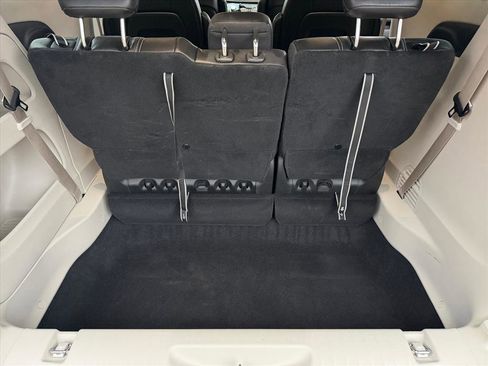 Used 2022 Chrysler Pacifica Touring-L image 20