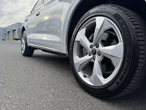 Used 2023 Audi Q5 2.0T Prestige image 9