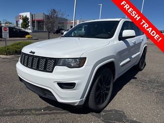 Used 2020 Jeep Grand Cherokee Altitude image 1