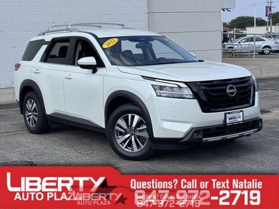 Used 2022 Nissan Pathfinder SL w/ SL Black Package