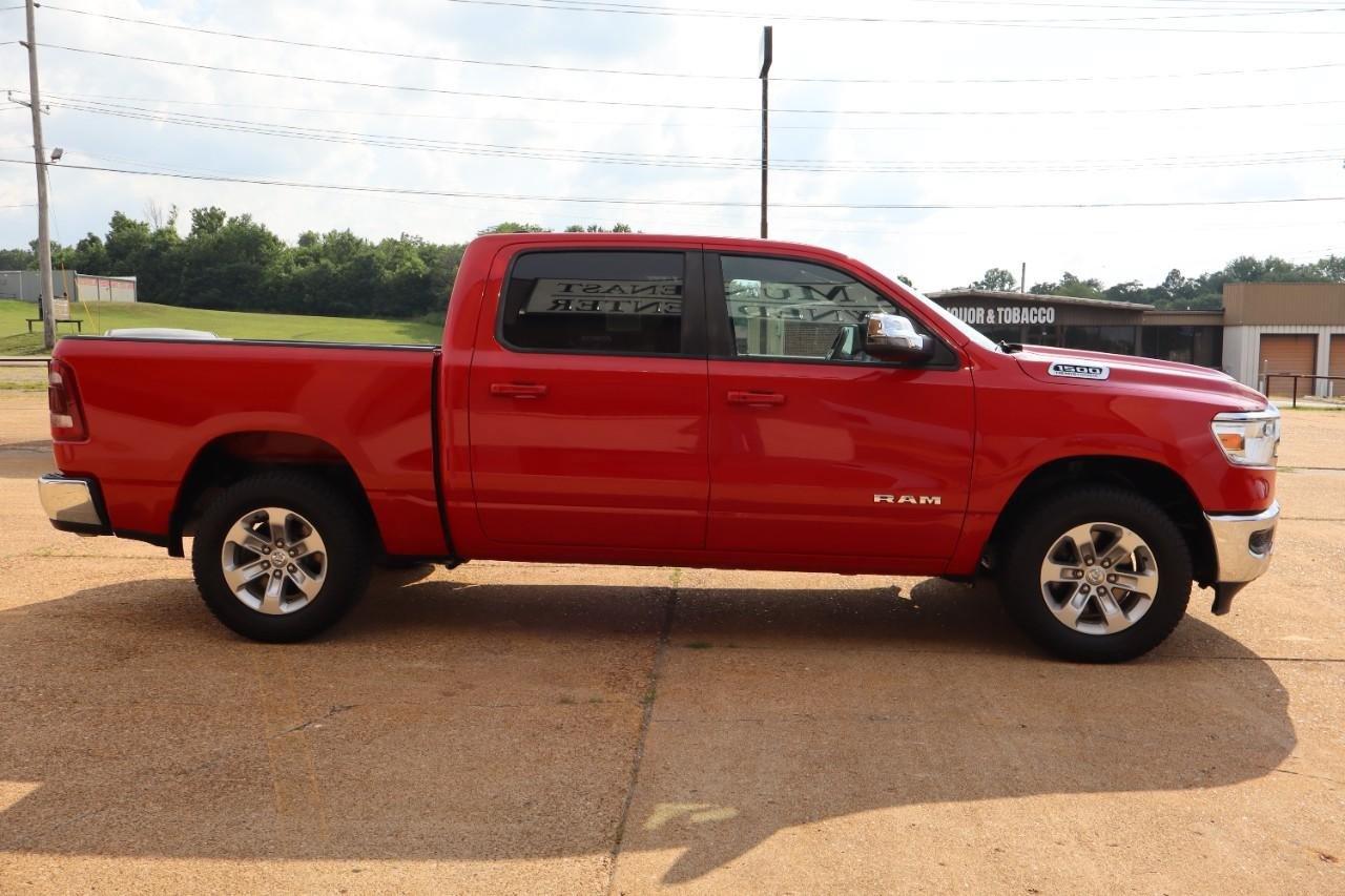 Used 2024 RAM 1500 Laramie AWD/4WD image 6