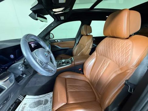 Used 2025 BMW X7 xDrive40i w/ M Sport Package AWD/4WD image 17