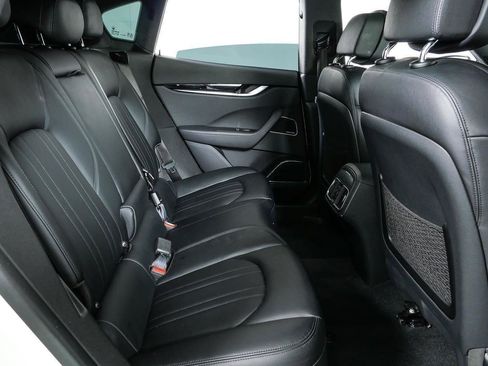 Used 2023 Maserati Levante GT AWD/4WD image 22