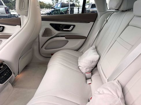 Certified 2023 Mercedes-Benz EQS 580 4MATIC Sedan image 13