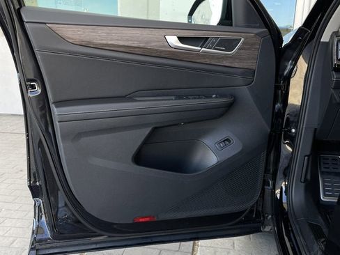 New 2026 Volkswagen Atlas SEL Premium R-Line image 9