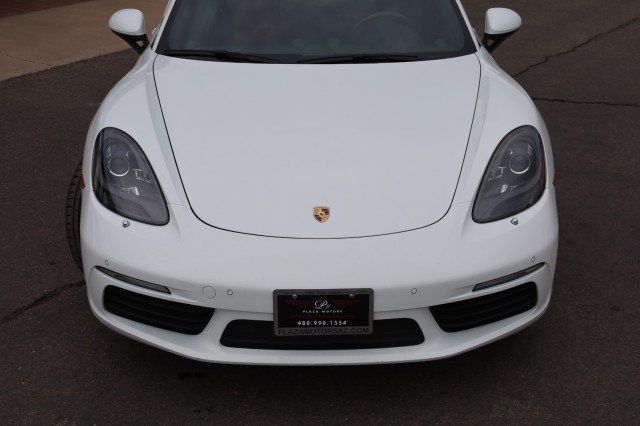 Used 2018 Porsche 718 Cayman RWD image 9