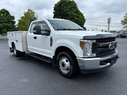 Used 2019 Ford F350 XL w/ XL Value Package RWD image 4