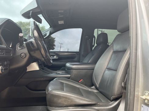 Used 2022 Chevrolet Tahoe Z71 w/ Off-Road Capability Package AWD/4WD image 7