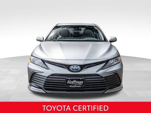 Used 2022 Toyota Camry XLE FWD image 4
