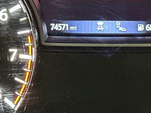 Used 2020 Nissan Pathfinder SL image 29