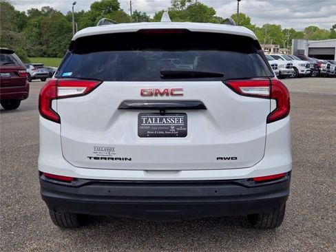 Used 2023 GMC Terrain SLT w/ Tech Package AWD/4WD image 17