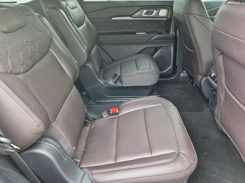 New 2026 Ford Explorer Platinum w/ LUX Leather Package AWD/4WD image 21