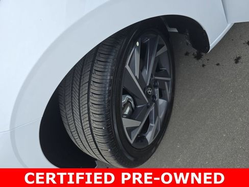 Certified 2025 Hyundai Elantra Sport image 32