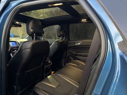 Used 2019 Ford Edge ST w/ Equipment Group 401A image 10