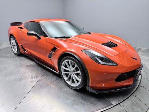 Used 2019 Chevrolet Corvette Grand Sport RWD image 3