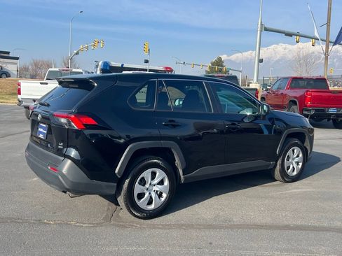 Used 2024 Toyota RAV4 LE image 7