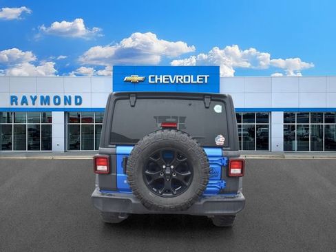 Used 2022 Jeep Wrangler Unlimited Sport AWD/4WD image 4