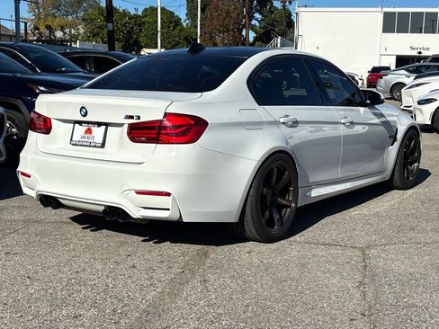 Used 2018 BMW M3 image 4