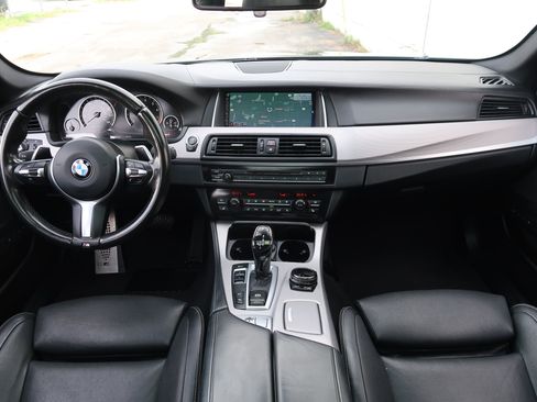 Used 2016 BMW 550i Sedan RWD image 11