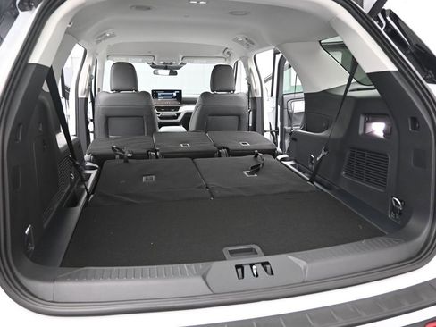 New 2026 Ford Explorer Active RWD image 22