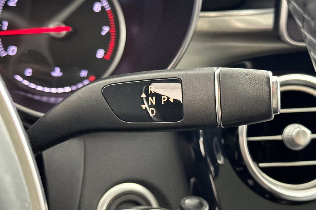Certified 2018 Mercedes-Benz C 300 Sedan image 27