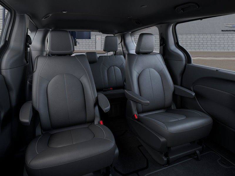 New 2026 Chrysler Pacifica Select w/ S Appearance Package FWD image 15