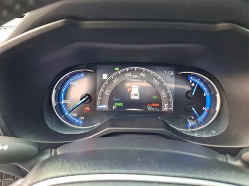 Used 2023 Toyota RAV4 XLE Premium image 17