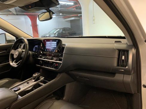 Used 2022 Nissan Pathfinder SL w/ SL Premium Package image 59