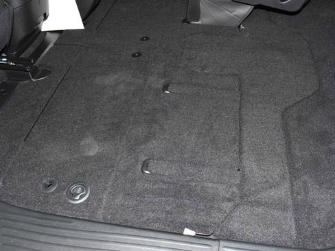 New 2026 Chrysler Pacifica Select FWD image 28