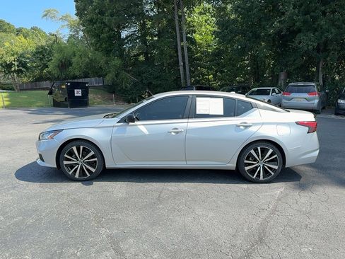 Used 2021 Nissan Altima 2.5 SR image 9