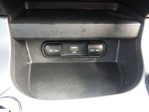Used 2024 Kia Seltos LX AWD/4WD image 29