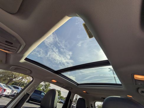 Used 2019 Subaru Ascent Limited w/ Popular Package #2 image 14