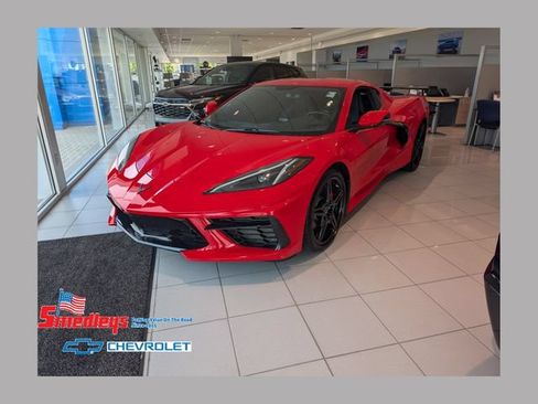 Used 2023 Chevrolet Corvette Stingray Coupe w/ 1LT RWD image 1