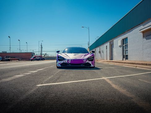 Used 2018 McLaren 720S RWD image 31
