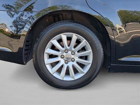Used 2014 Chrysler 300 w/ Driver Convenience Group RWD image 22