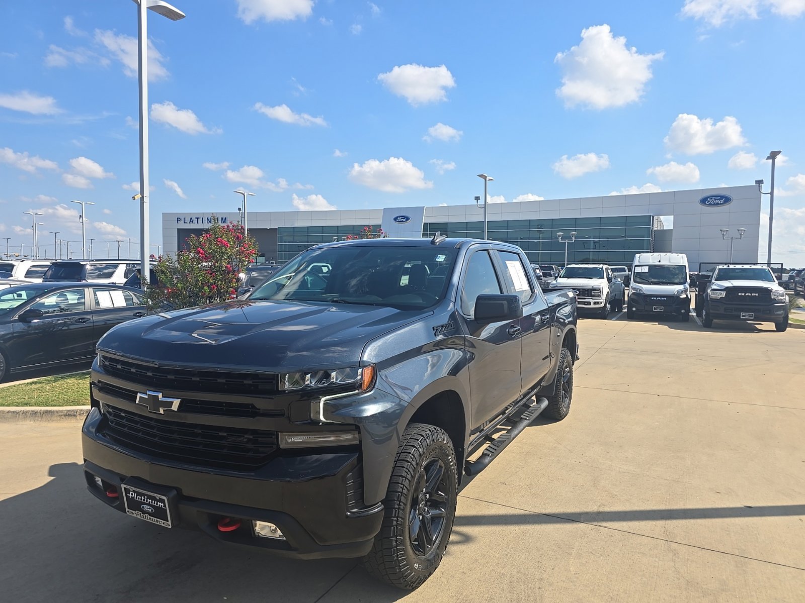 Used 2022 Chevrolet Silverado 1500 LT Trail Boss AWD/4WD image 25